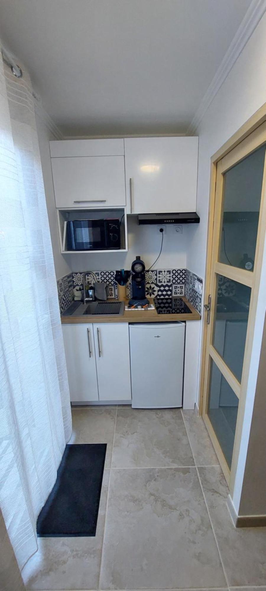Gite De L'Olivier, Classe, Climatise, Jardin Avec Parking Gratuit Devant Le Logement Et A 5 Minutes Du Centre-Ville A Pied LʼIsle-sur-la-Sorgue Buitenkant foto