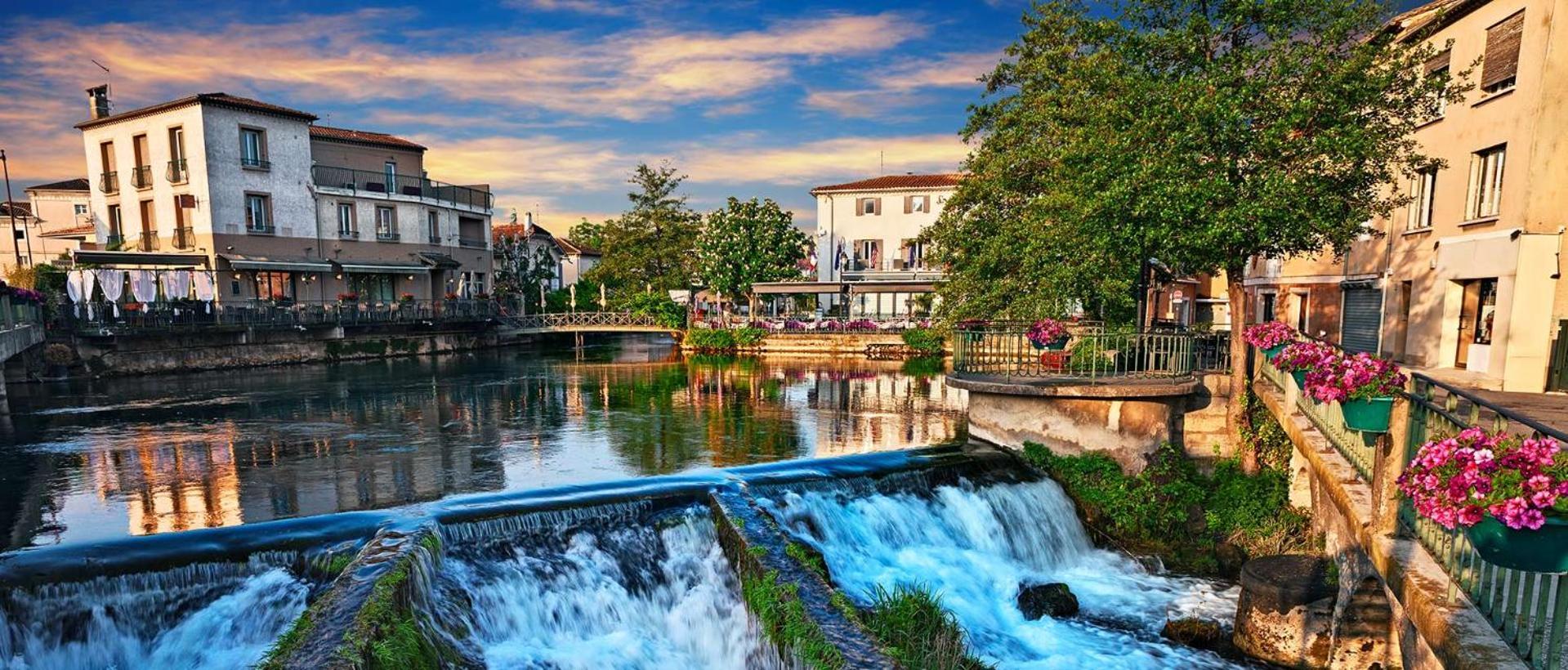 Gite De L'Olivier, Classe, Climatise, Jardin Avec Parking Gratuit Devant Le Logement Et A 5 Minutes Du Centre-Ville A Pied LʼIsle-sur-la-Sorgue Buitenkant foto